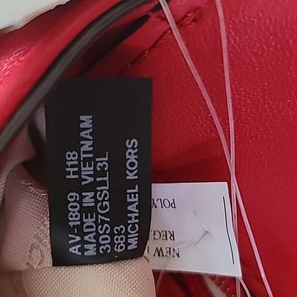 Michael Kors Red Quilted Crossbody Bag - Picture 11 of 12